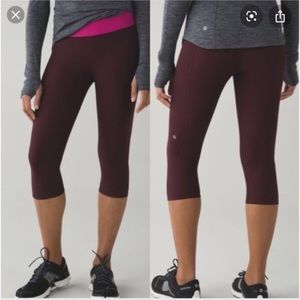 Lululemon tight stuff crop, size 4